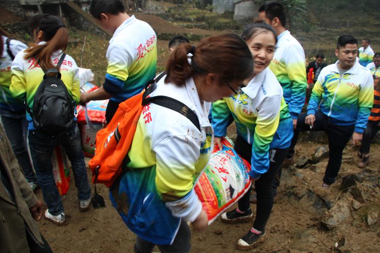 �����h(hu��n)�����{���ƹ���